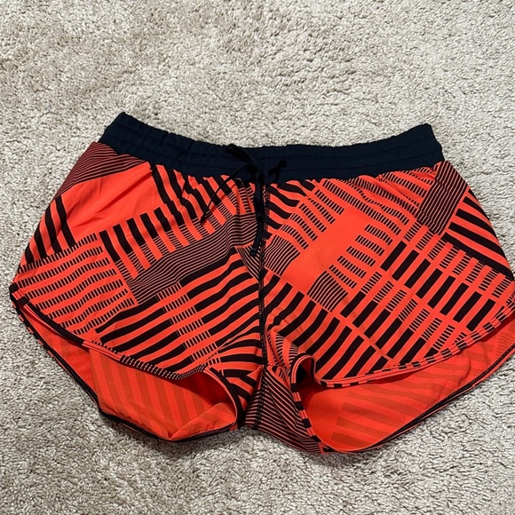 Fabletics Running Shorts Medium Red and Black elastic waist - Picture 1 of 5